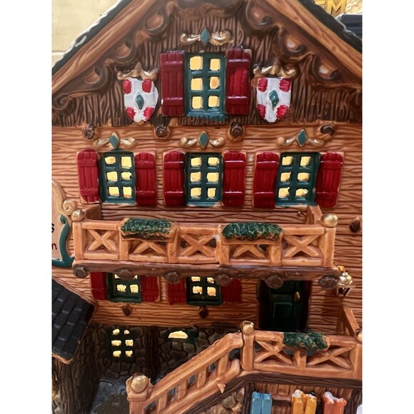 Lemax Vail Village  Johann’s Chalet-Inn Porcelain Village 2011 Chalet Inn RARE - Picture 3 of 15